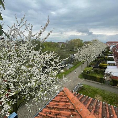 Grosszugige Wohnung In Findorff Brema Esterno foto